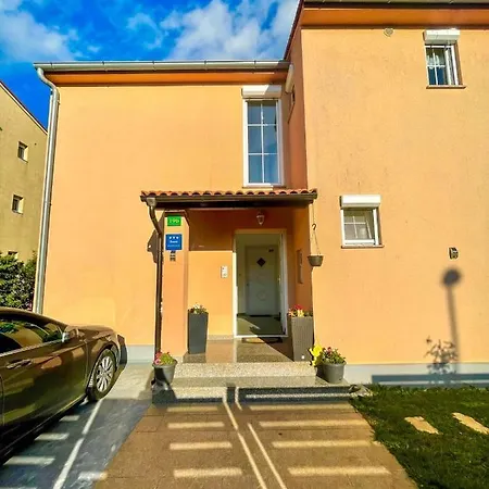 Katarina 1 Istra Centar *